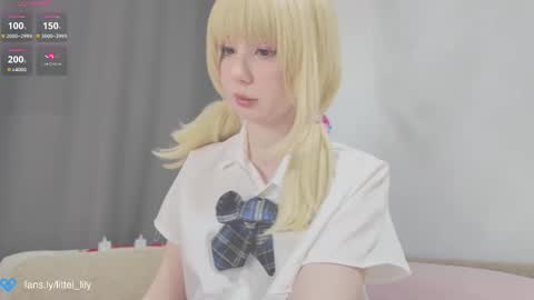  Lily  online show from January 8, 3:38 pm