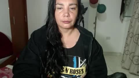 vivian_milf_paint online show from September 18, 3:49 am