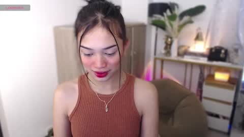 Vivian online show from September 28, 1:12 am