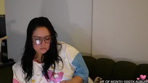 Vivi online show from February 6, 2:33 am