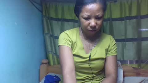 viviane0812 online show from November 4, 6:40 am