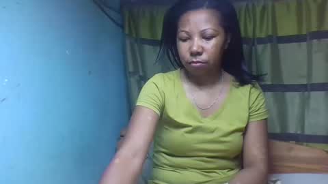 viviane0812 online show from November 1, 10:25 pm