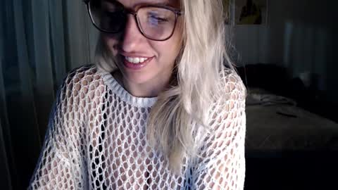 VI       online show from January 14, 3:36 pm