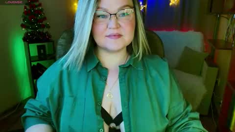 Vivien online show from December 16, 3:29 pm