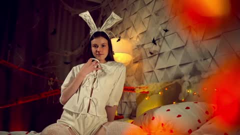 vixcx_ online show from October 30, 3:46 pm