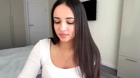 Miss Mia online show from March 20, 2:55 pm