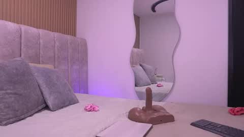 Violeta online show from March 10, 3:10 am