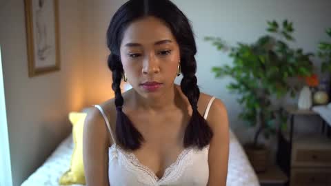 Jen online show from September 10, 5:02 pm