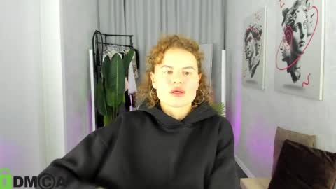 Wanda online show from May 29, 2:26 pm