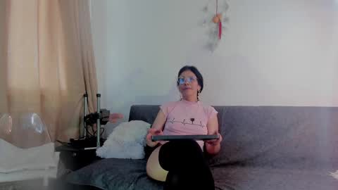 Wanda online show from February 23, 3:45 pm