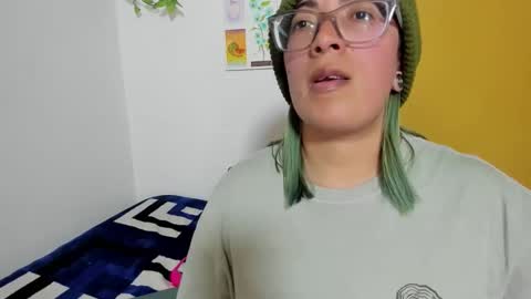 Waningrose  Lu online show from December 2, 12:45 am