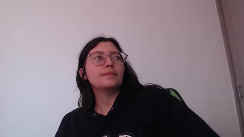 Trixie 3 online show from February 7, 8:02 pm