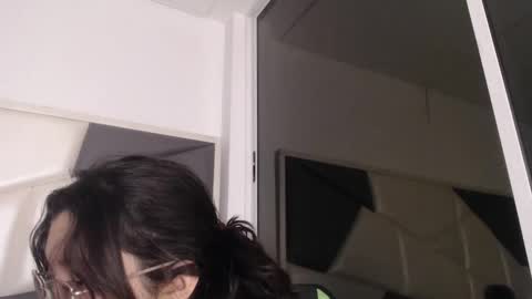 Trixie 3 online show from October 4, 2:22 pm