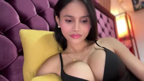 Maggie online show from April 22, 4:15 pm