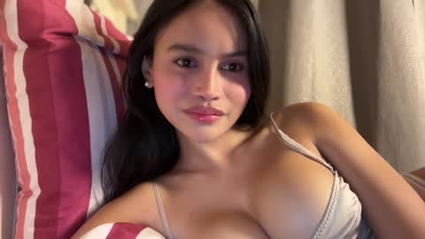 Maggie online show from September 24, 4:28 pm