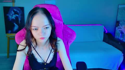 WeksaMur online show from December 18, 1:05 pm