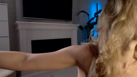 CAREN online show from April 19, 2:28 pm