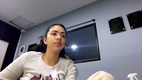 Wendy online show from February 26, 12:20 am