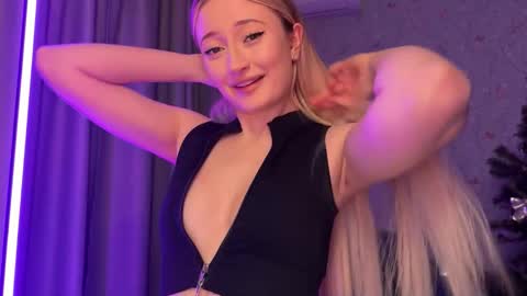 Daisy    online show from January 16, 10:39 pm