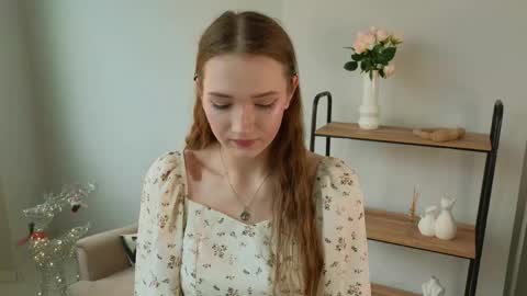 Elsa online show from May 30, 9:51 am