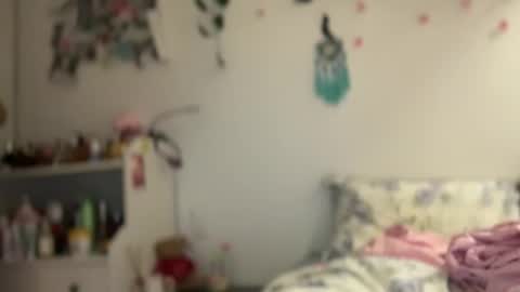 smol babe online show from November 14, 5:07 am