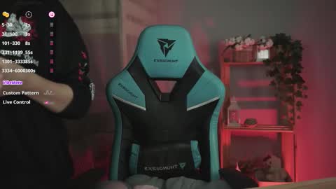 little girl who is always rightLisa online show from September 9, 2:22 am