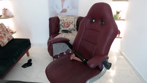 Diva online show from April 1, 1:17 am