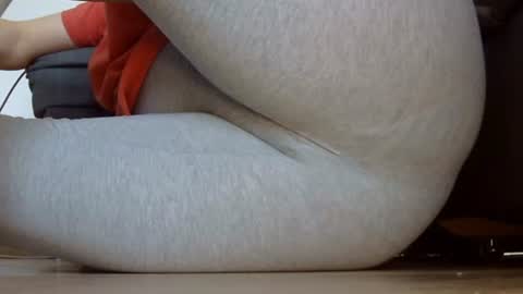 wet_pants2022 online show from November 19, 1:44 pm