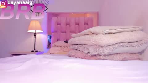 Sara  online show from September 19, 9:58 pm