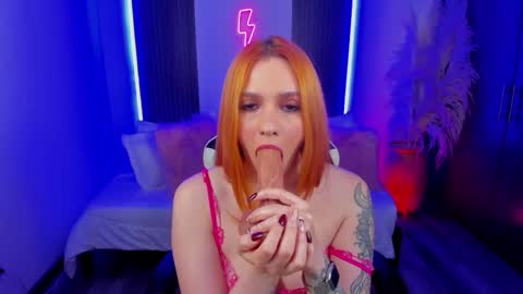 whiteatenea online show from November 3, 5:44 am