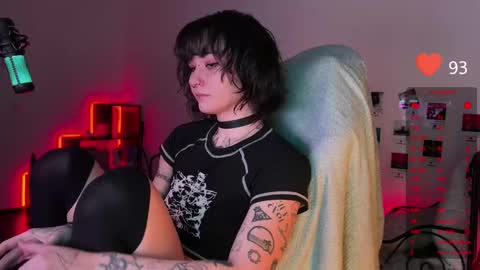 iggy iggz online show from February 24, 12:05 am