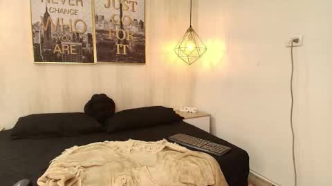 sussy online show from February 26, 7:24 pm