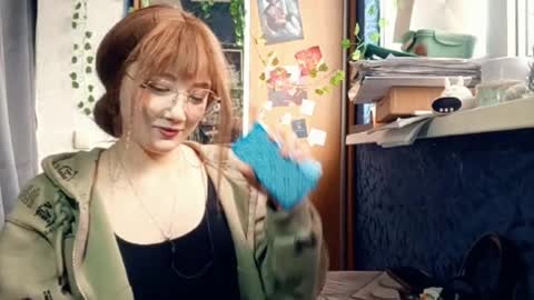 Phoebe online show from March 5, 11:17 am