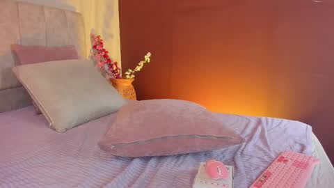 Wini Fer online show from September 20, 7:45 pm