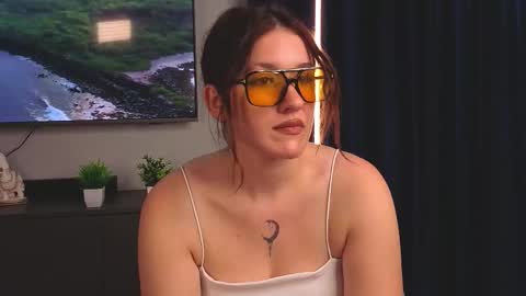 May online show from October 5, 7:41 pm