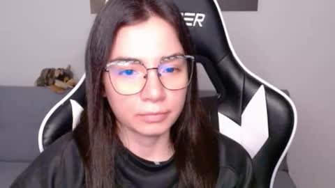 Alex online show from April 17, 1:40 am