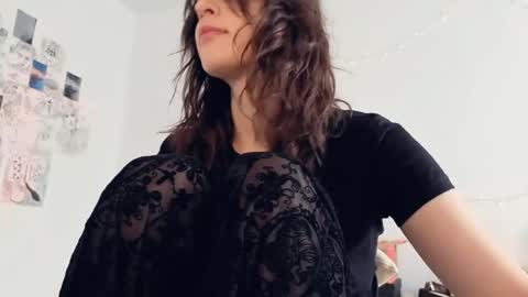 Stia online show from April 19, 7:08 am