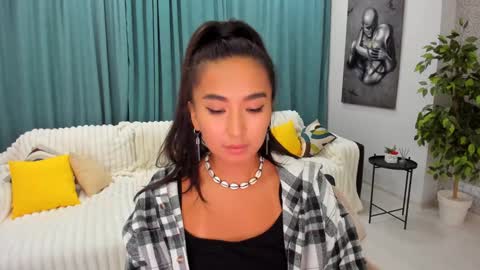 dudetta Kim online show from January 15, 4:00 pm