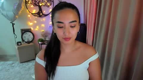 dudetta Kim online show from May 16, 10:36 am