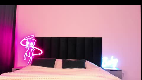 Emi online show from February 14, 4:04 am