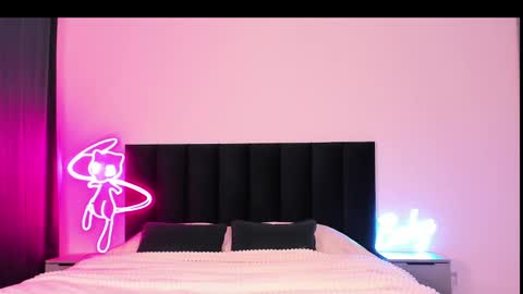 Emi online show from February 12, 5:05 am