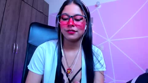 XALLYSONX online show from November 29, 5:06 pm