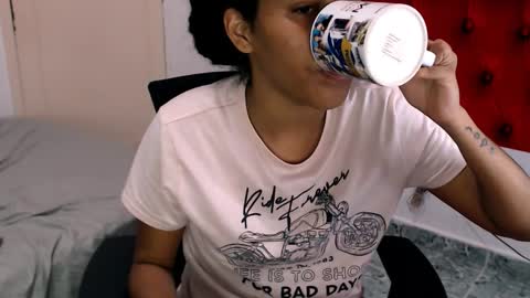 xamaravelour online show from November 26, 8:43 pm