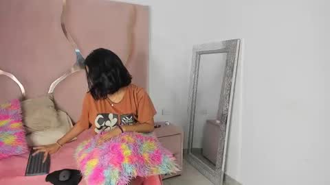 xayaht online show from November 6, 12:33 pm