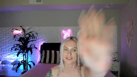 b 3 online show from February 23, 5:52 am