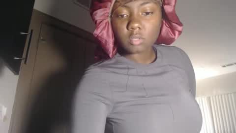 Ximora online show from April 11, 12:20 pm