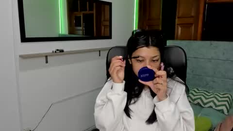 Xina Black online show from January 15, 3:34 am