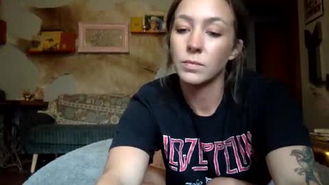 xLacyy online show from October 3, 11:43 pm