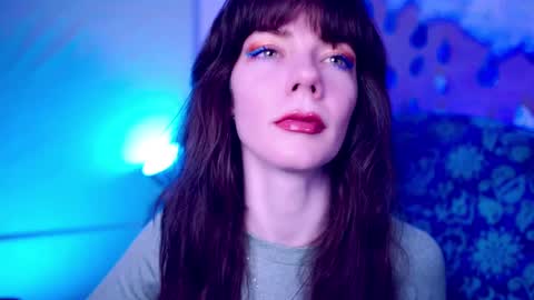 Bella Bondai online show from September 16, 7:05 am