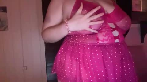 xopeachybaby online show from April 13, 10:16 am